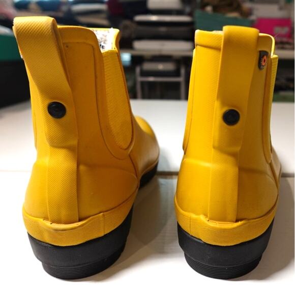 BOGS BLOOM BUTTERSQATCH /MARIGOLD YELLOW WATERPROOF BOOT - Picture 6 of 8